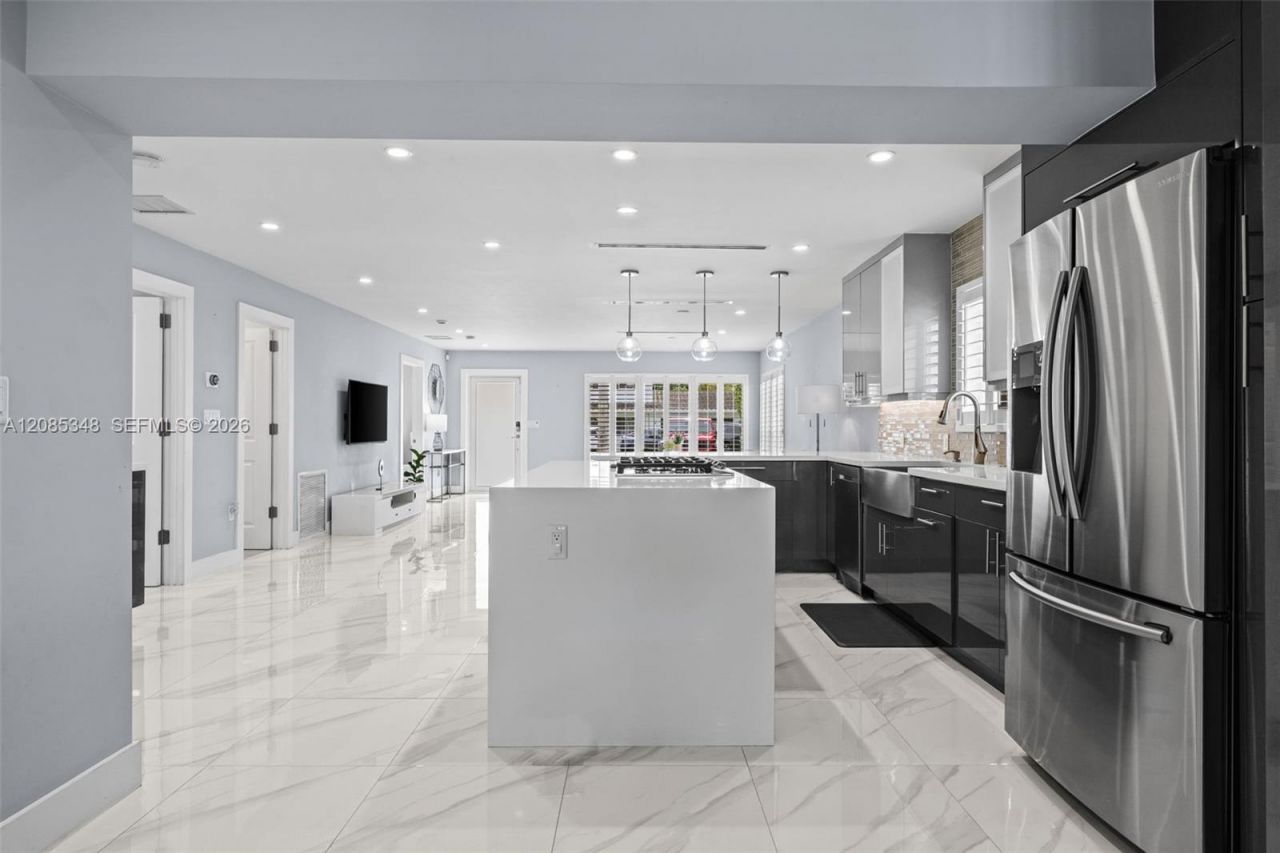1239 Washington St, Hollywood, FL 33019 Photo