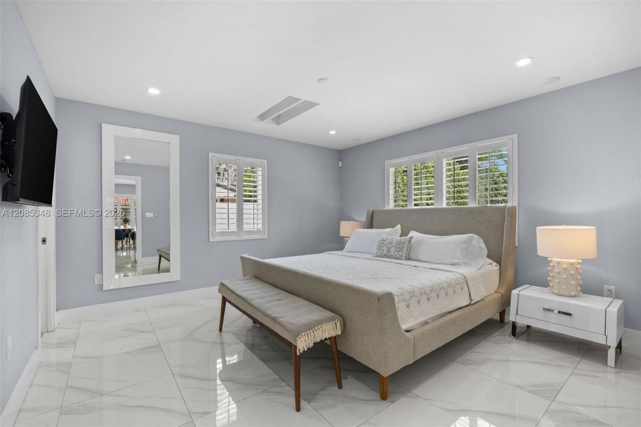 1239 Washington St, Hollywood, FL 33019 Photo