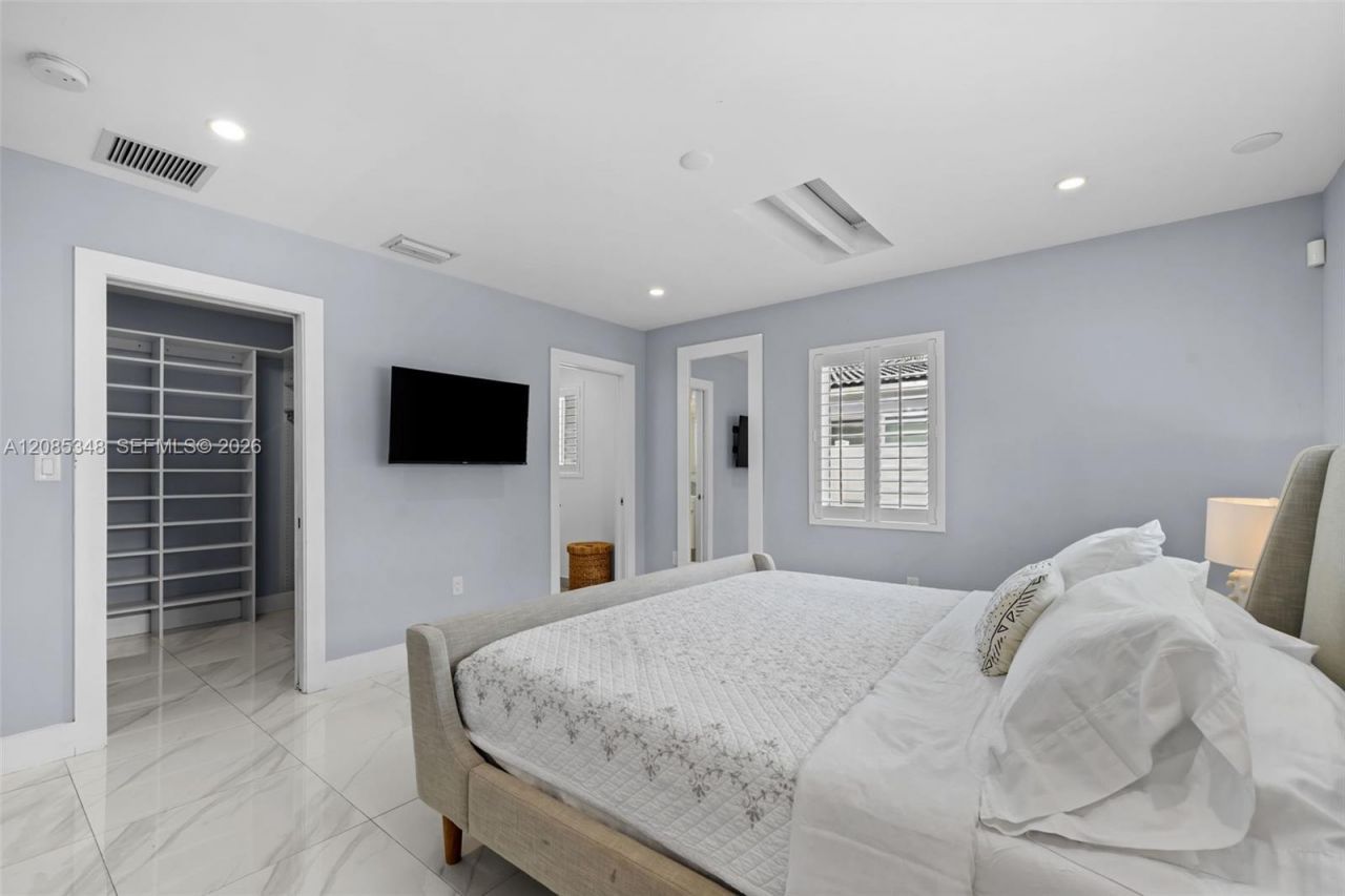1239 Washington St, Hollywood, FL 33019 Photo