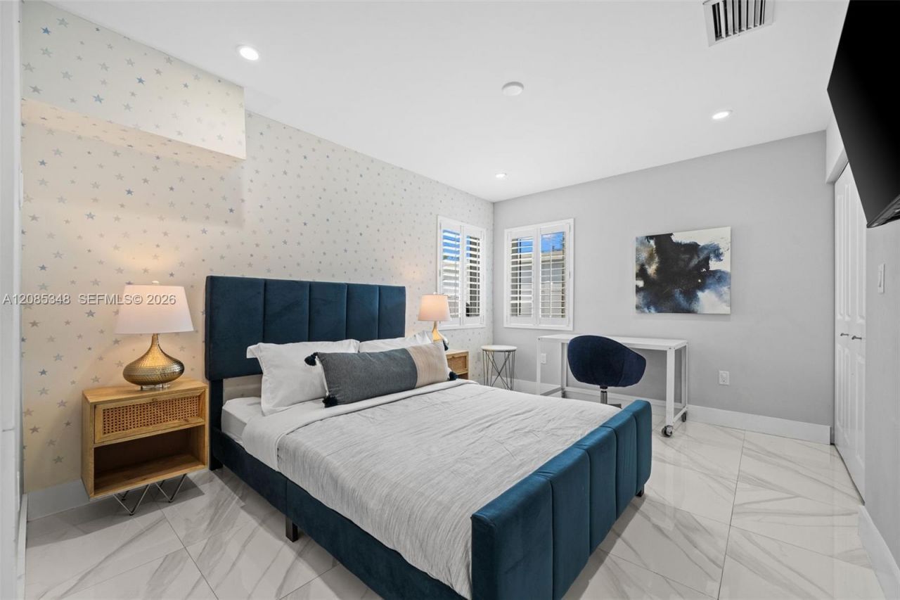 1239 Washington St, Hollywood, FL 33019 Photo