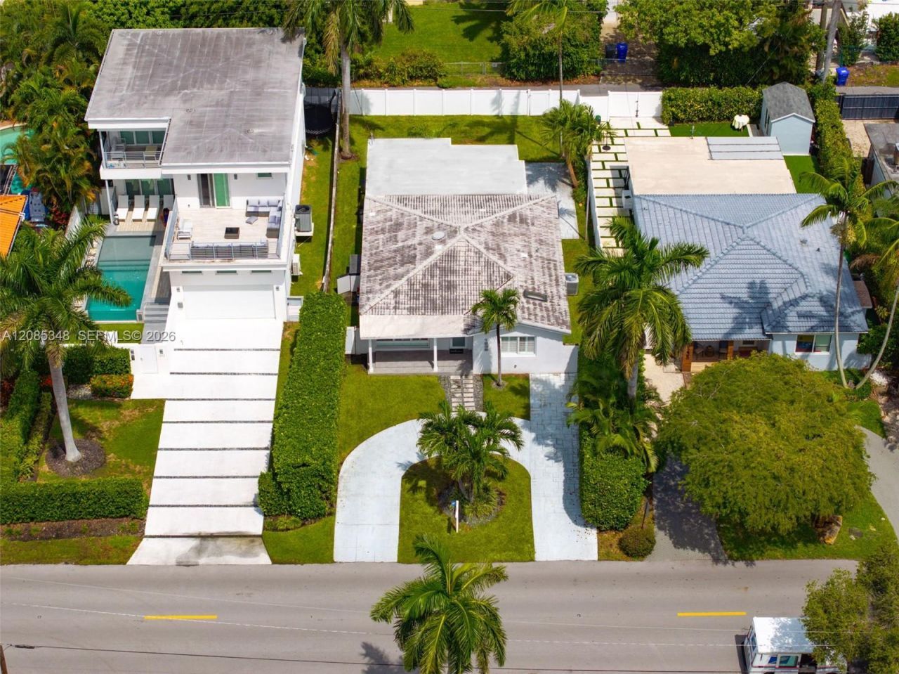1239 Washington St, Hollywood, FL 33019 Photo