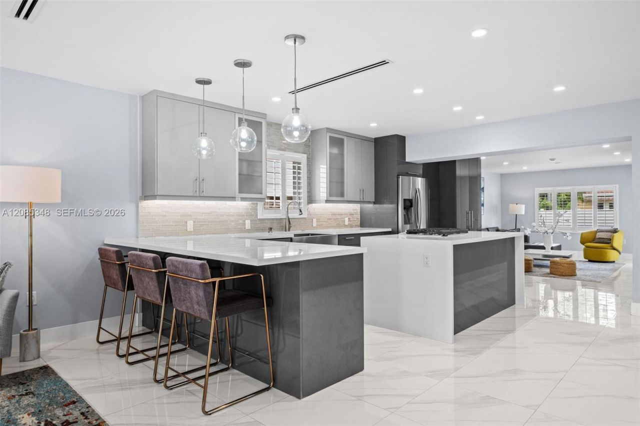 1239 Washington St, Hollywood, FL 33019 Photo