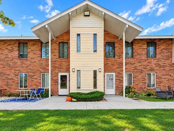 30 Pueblo Court, Unit 30, Coram, NY 11727