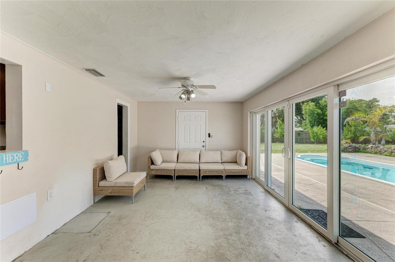 2219 Lockwood Meadows Circle, Sarasota, FL 34234 Photo