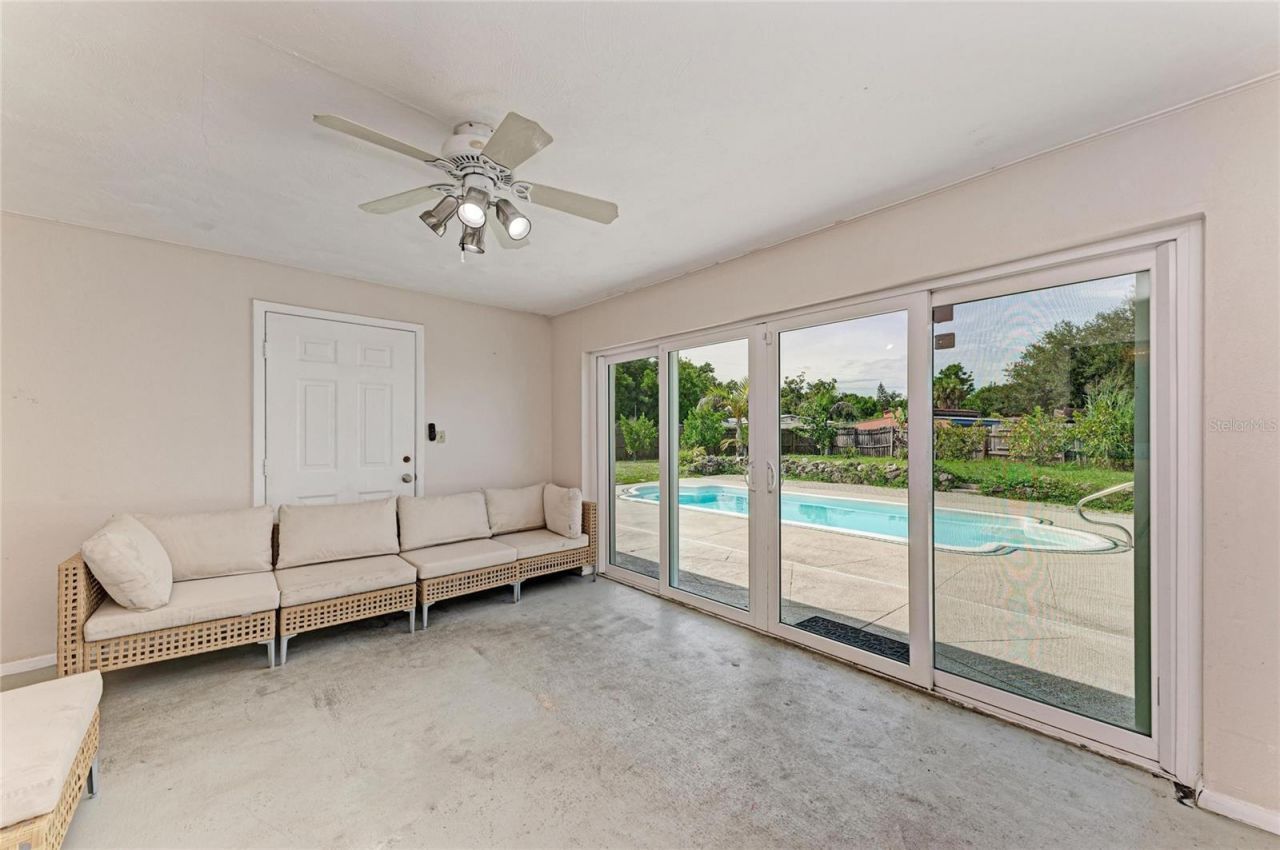 2219 Lockwood Meadows Circle, Sarasota, FL 34234 Photo