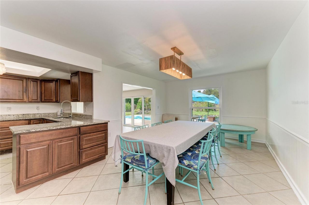 2219 Lockwood Meadows Circle, Sarasota, FL 34234 Photo