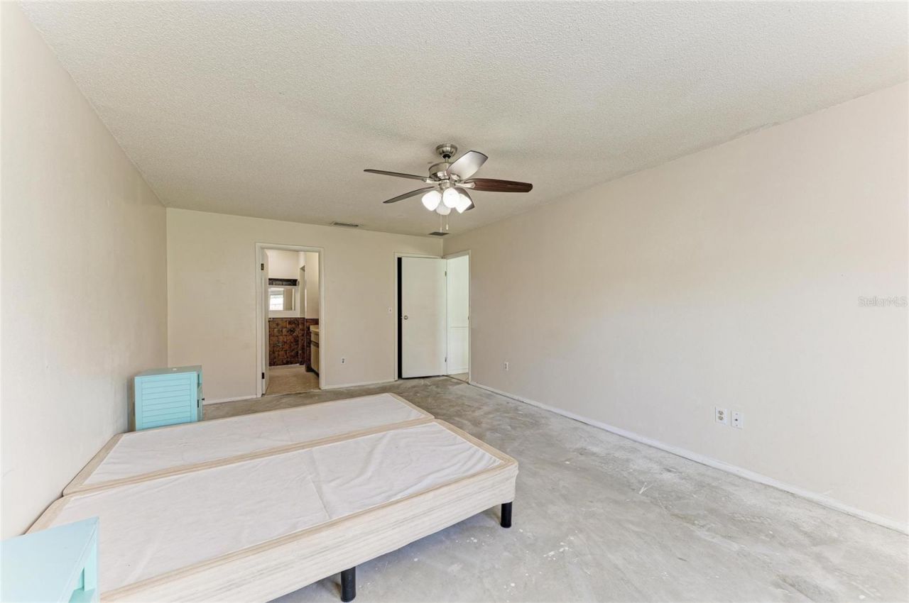 2219 Lockwood Meadows Circle, Sarasota, FL 34234 Photo