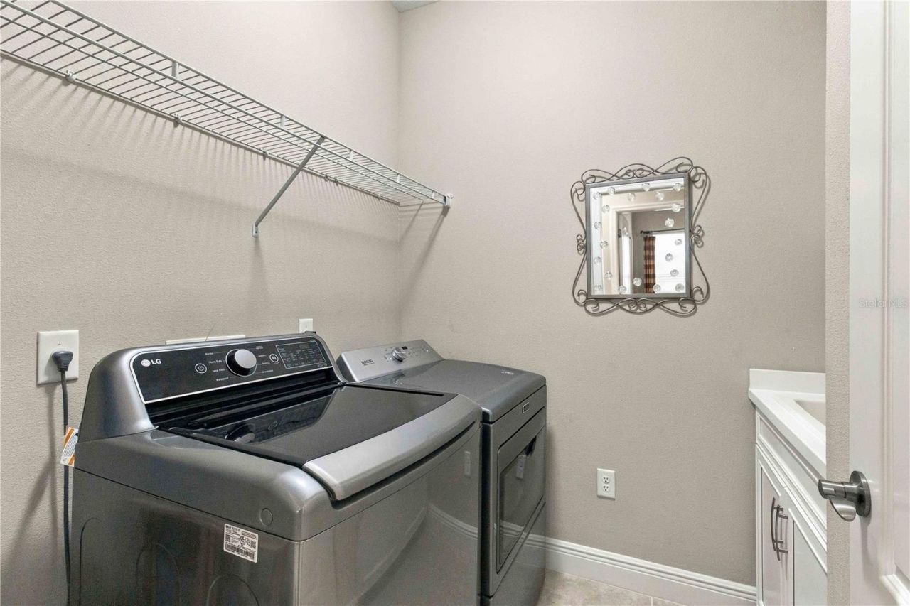 6964 White Willow Court , Sarasota, FL 34243 Photo