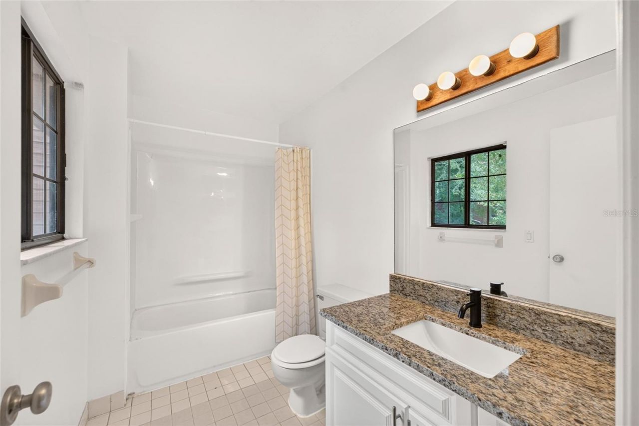 5606 SW 8th Place , Gainesville, FL 32607 Photo