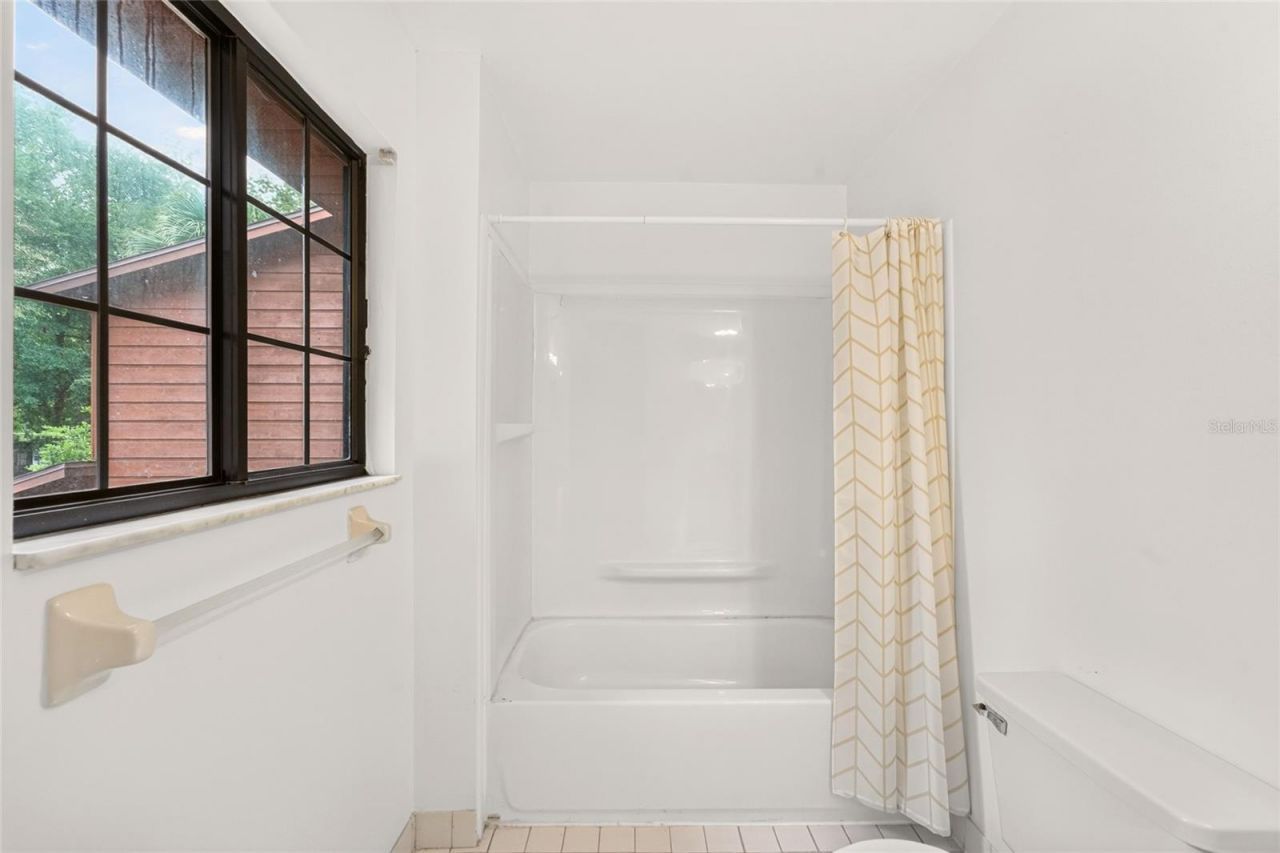 5606 SW 8th Place , Gainesville, FL 32607 Photo