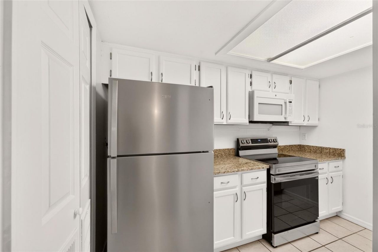 5606 SW 8th Place , Gainesville, FL 32607 Photo