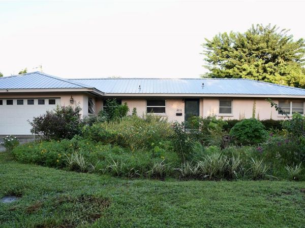 2611 COLLINS AVENUE , LAKELAND, FL 33803