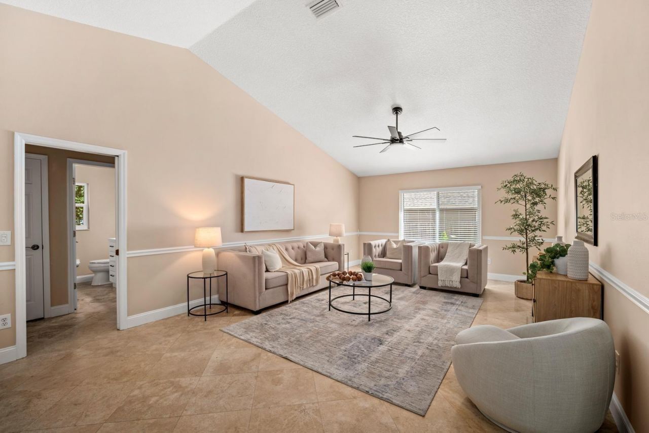 3912 Appletree Drive , Valrico, FL 33594 Photo