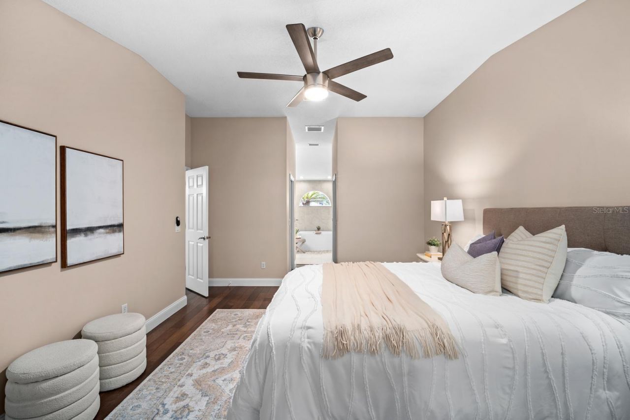 3912 Appletree Drive , Valrico, FL 33594 Photo