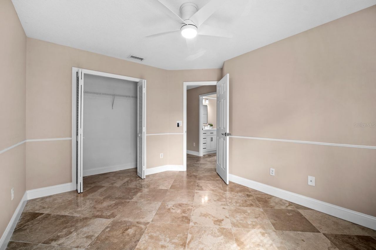 3912 Appletree Drive , Valrico, FL 33594 Photo