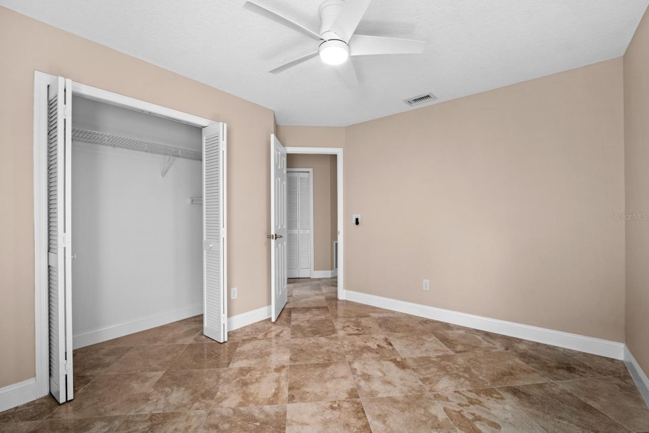 3912 Appletree Drive , Valrico, FL 33594 Photo