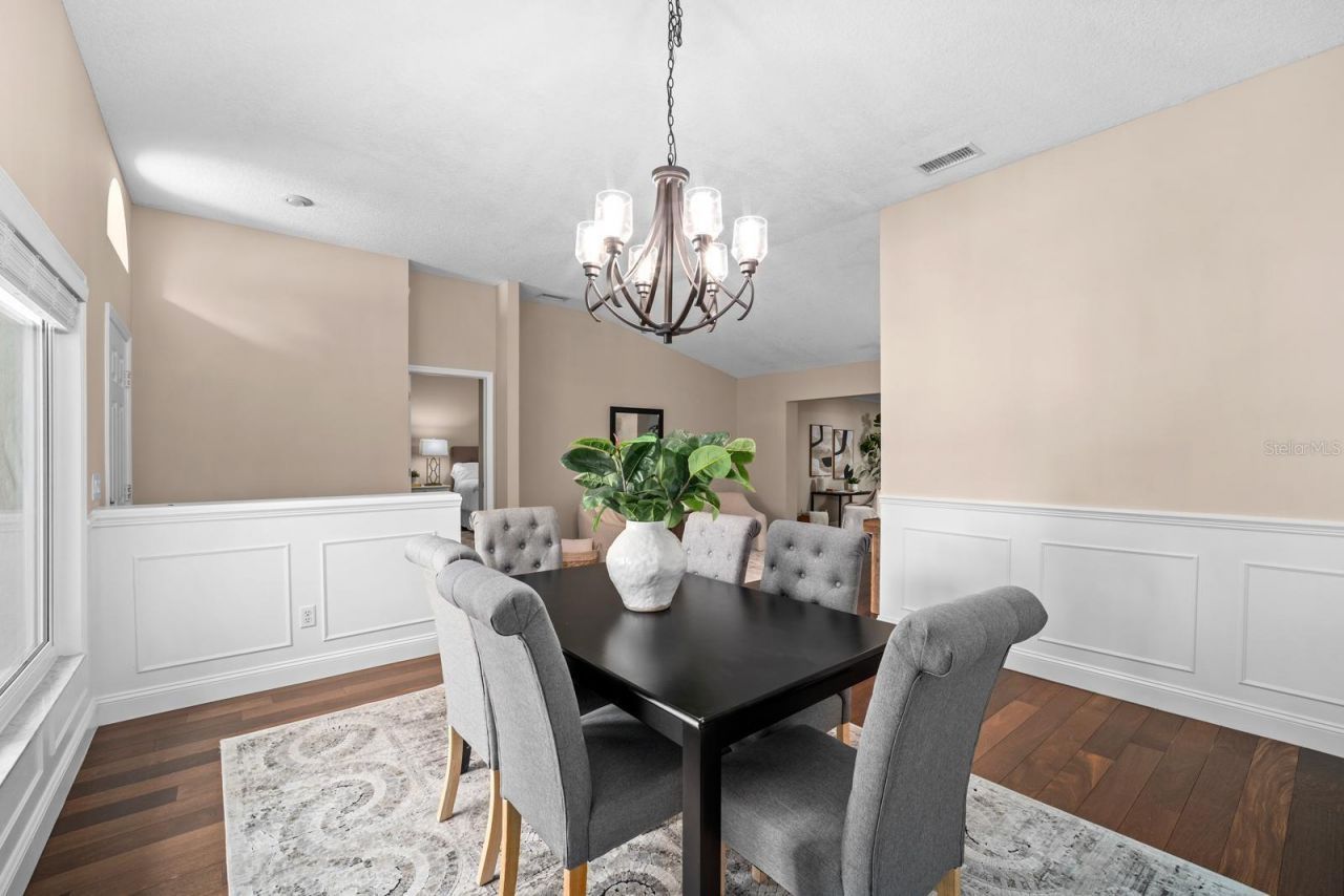 3912 Appletree Drive , Valrico, FL 33594 Photo