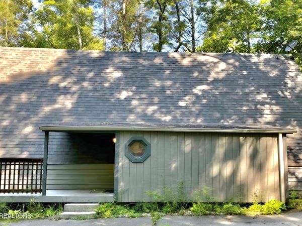 704 SE Selma Lane, Gatlinburg, TN 37738