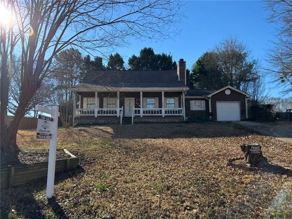 3709 Charlotte Drive , Rex, GA 30273