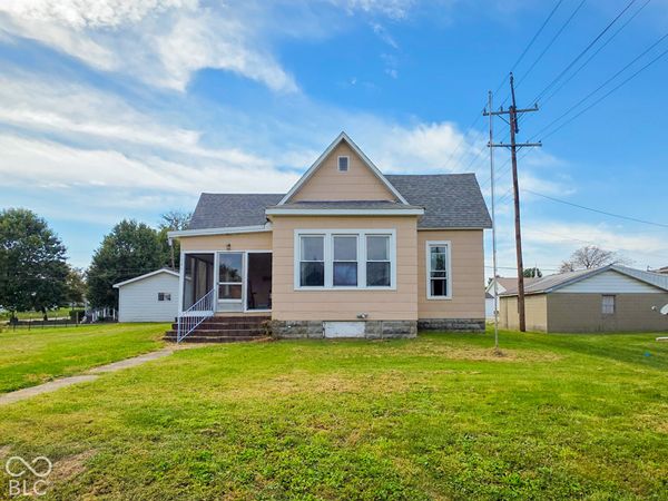 321 S Meridian , Jasonville, IN 47438