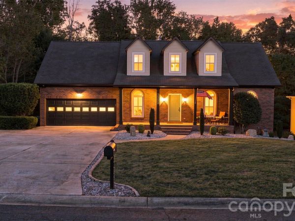 7122 Rothmore Street, Charlotte, NC 28215