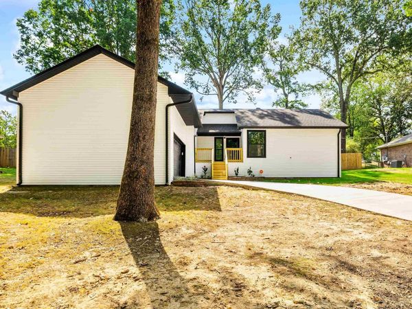 2711 Janet, Benton, AR 72015