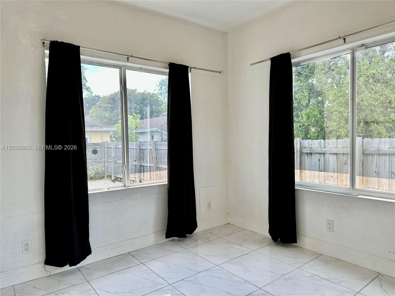 1284 NW 39 St , Miami, FL 33142 Photo