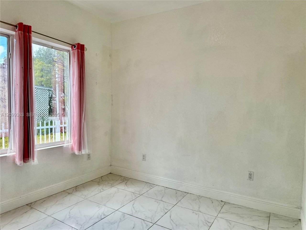 1284 NW 39 St , Miami, FL 33142 Photo