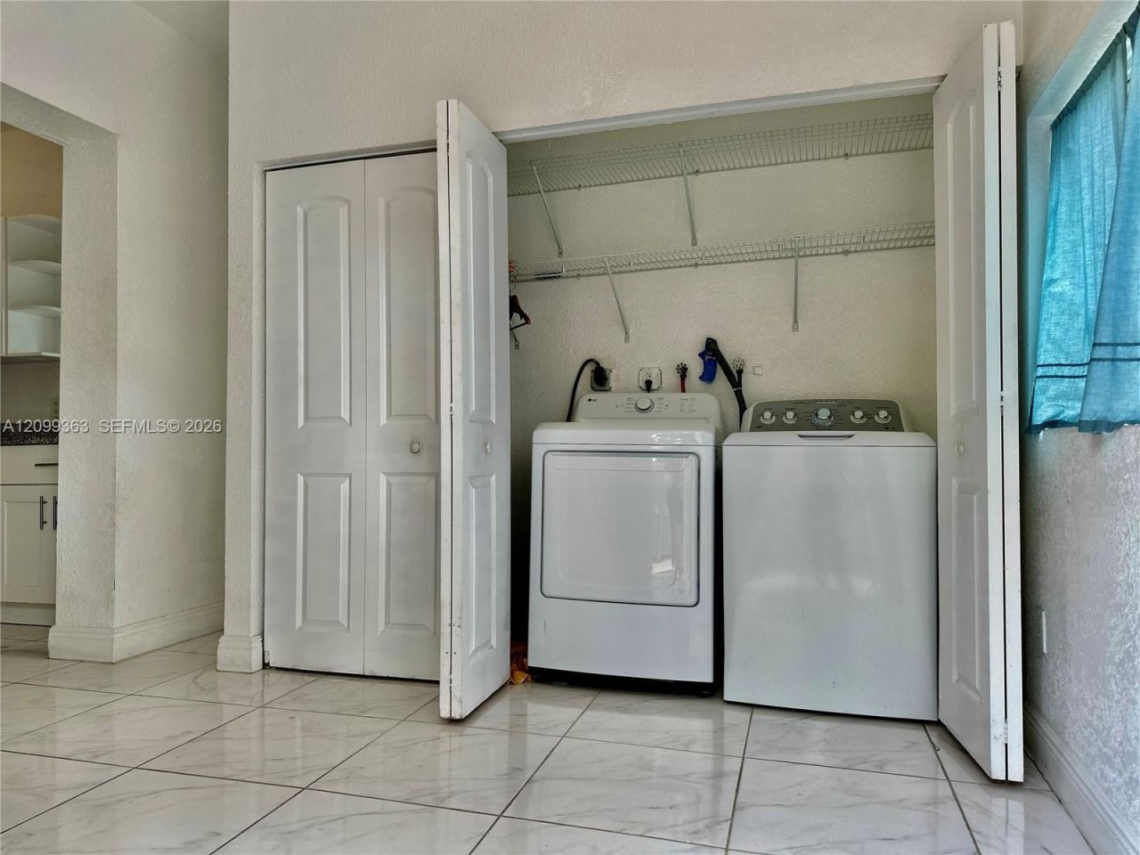 1284 NW 39 St , Miami, FL 33142 Photo