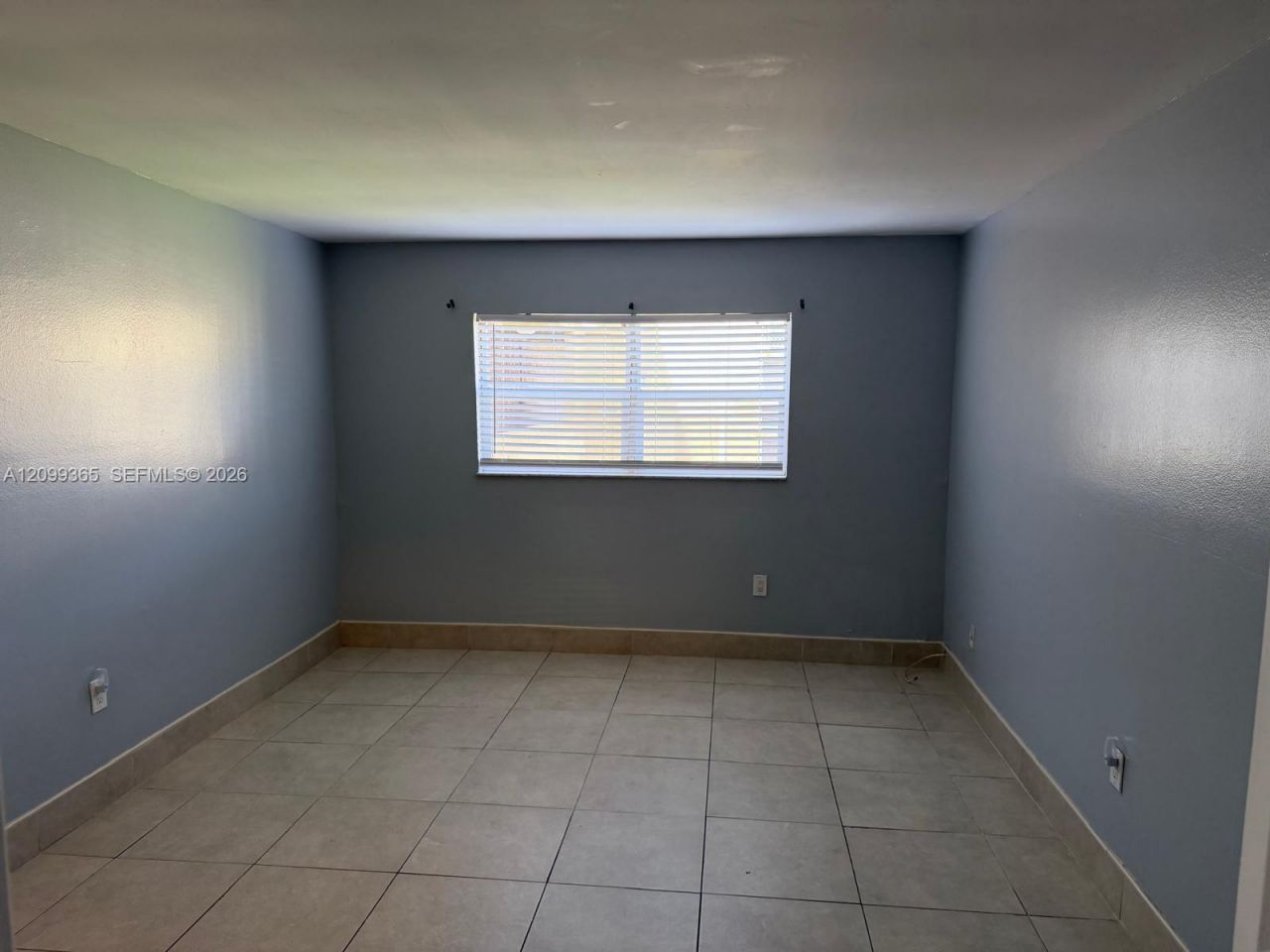 3610 NW 21st St, Unit 304, Lauderdale Lakes, FL 33311 Photo