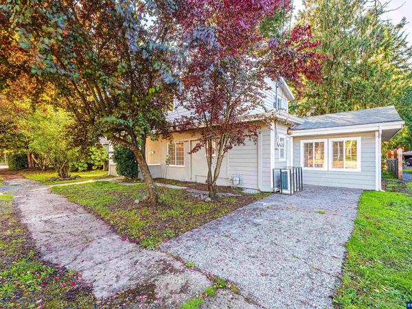 816 14th Av, Sweet Home, OR 97386