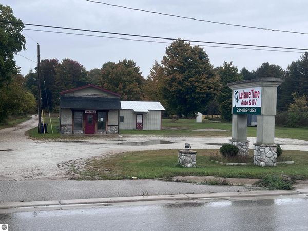 2601 Benzie Highway, Benzonia, MI 49616