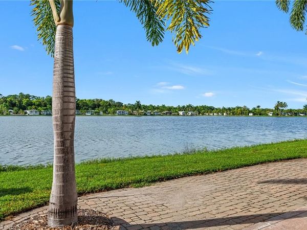 2105 Crystal Lake DR , NAPLES, FL 34120