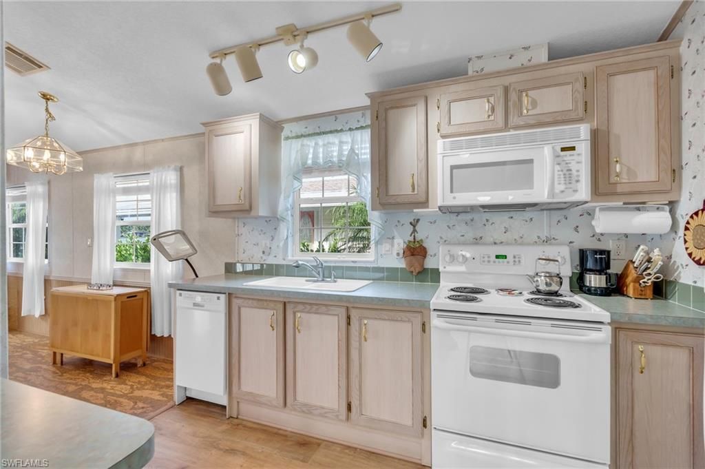 2105 Crystal Lake Dr , Naples, FL 34120 Photo