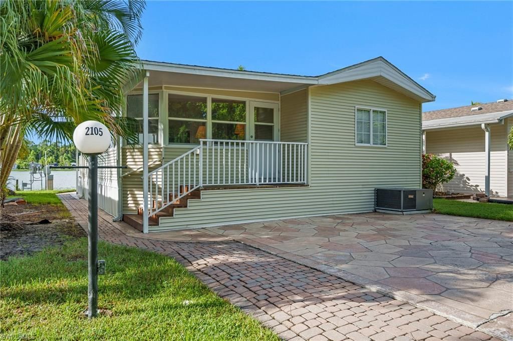 2105 Crystal Lake Dr , Naples, FL 34120 Photo