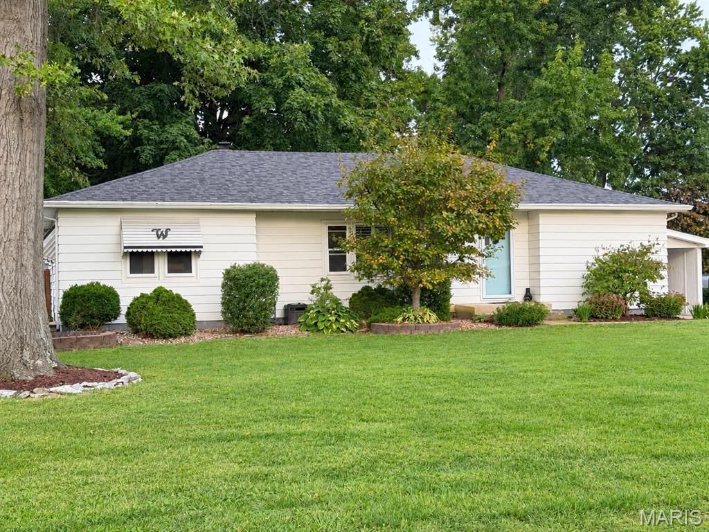 163 Norwood Place , East Alton, IL 62024 Main Photo
