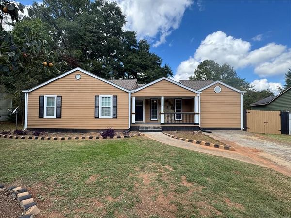 1112 Reynolds Court , Morrow, GA 30260