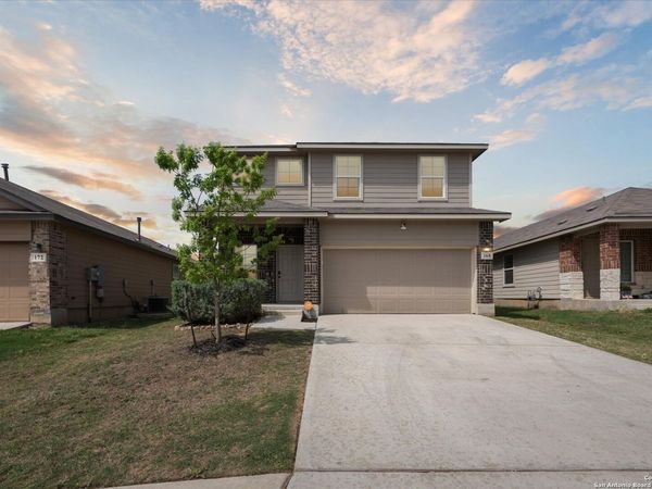 168 MIDDLE GREEN LOOP, Floresville, TX 78114