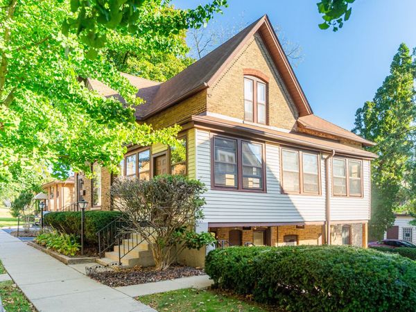 113 Elm Street , Unit B, Elgin, IL 60123