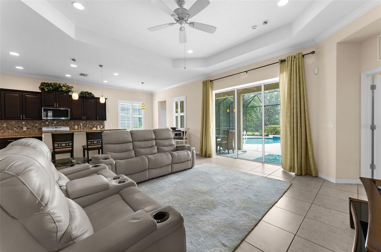 4720 Claremont Park Drive , Bradenton, FL 34211 Photo