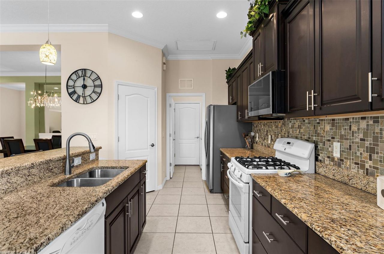 4720 Claremont Park Drive , Bradenton, FL 34211 Photo