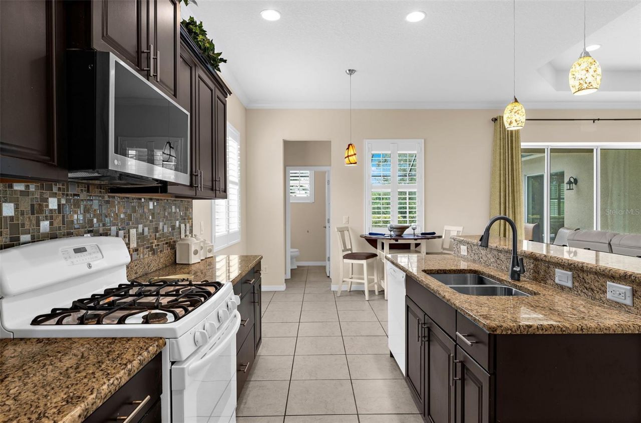 4720 Claremont Park Drive , Bradenton, FL 34211 Photo