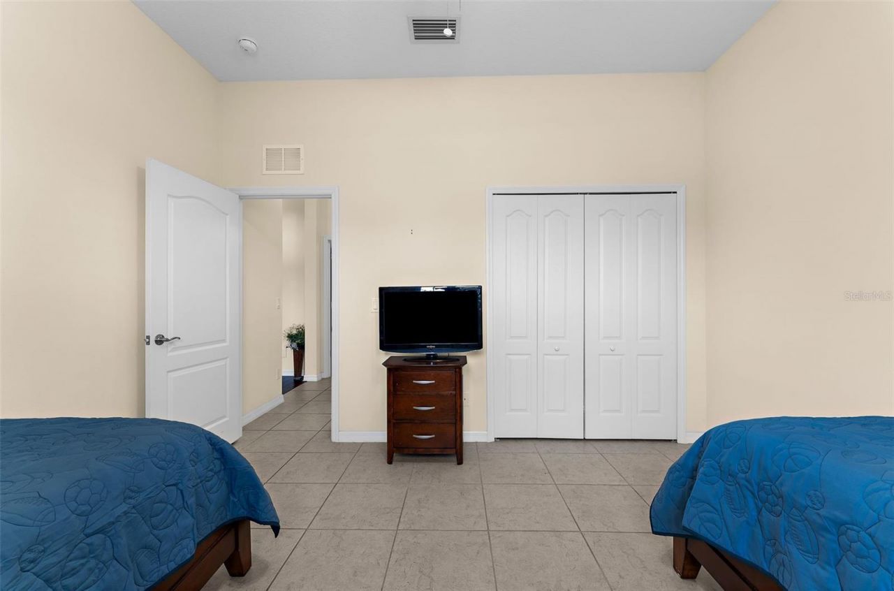 4720 Claremont Park Drive , Bradenton, FL 34211 Photo