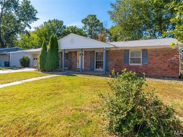 108 S Hewitt, Carbondale, IL 62901