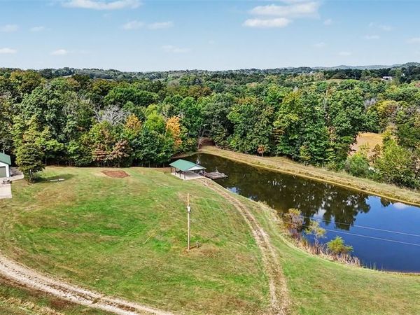 24128 Smith Creek Road, Warrenton, MO 63383