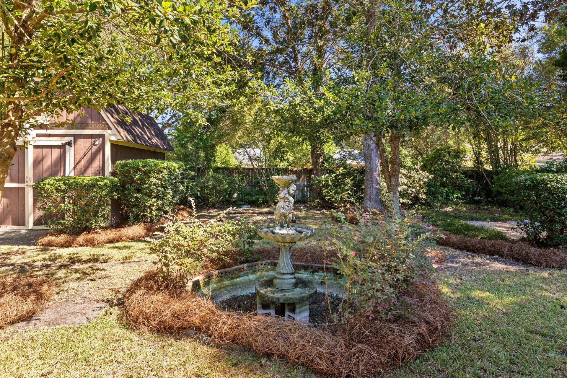 1350 Winifred Street Photo 46