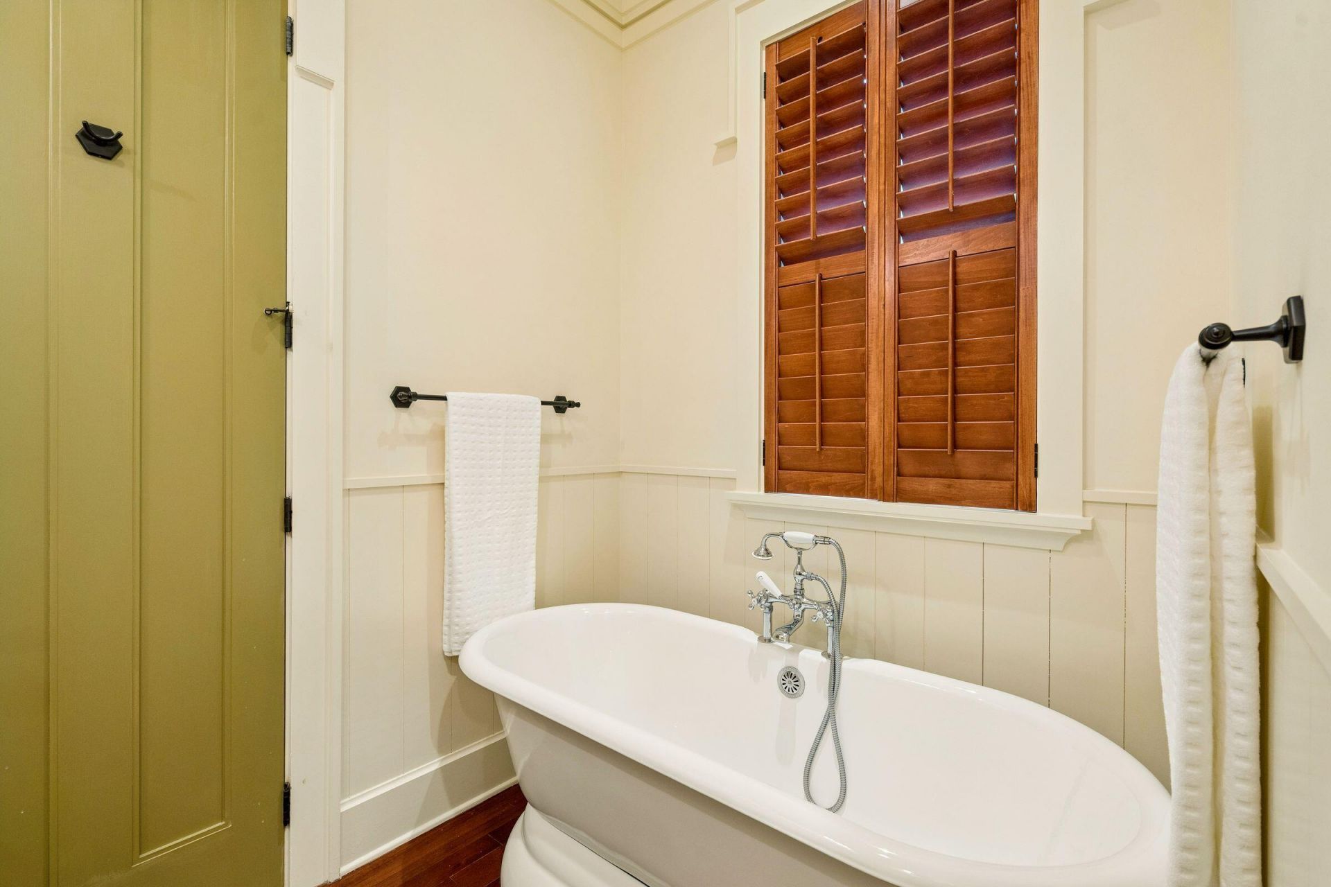 141 N Shelmore Boulevard Photo 30