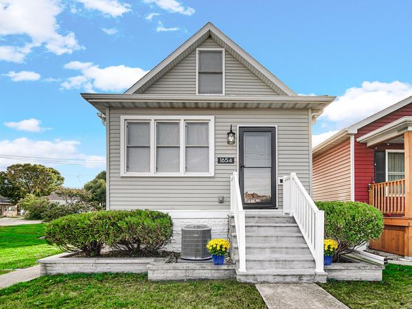 1654 Indianapolis Boulevard , Whiting, IN 46394