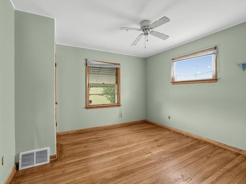 12112 Thraves Avenue, Garfield Heights, OH 44125 Photo 14