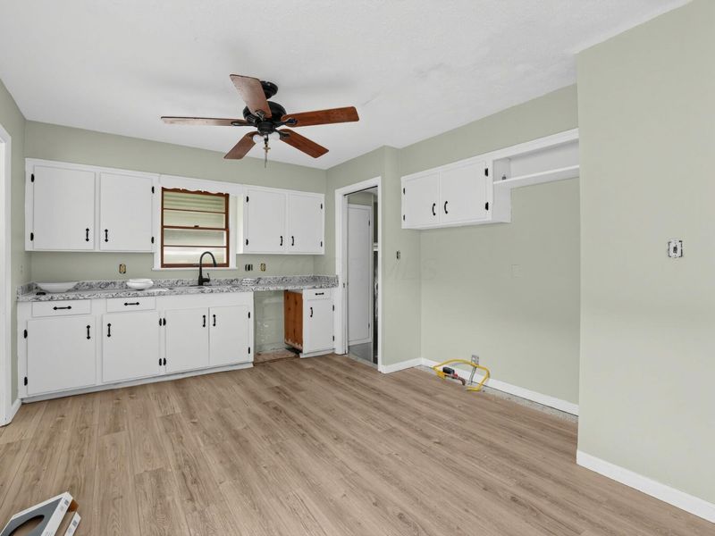 12112 Thraves Avenue, Garfield Heights, OH 44125 Photo 9